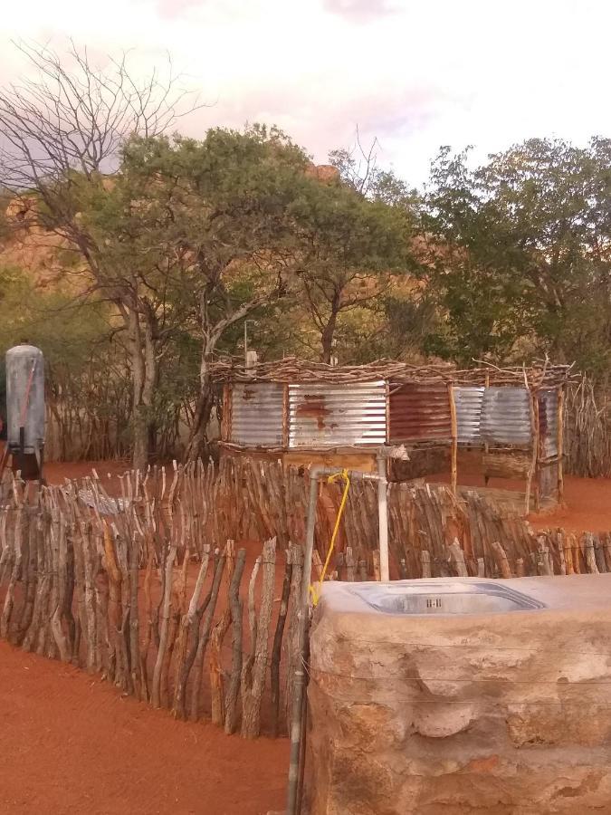 Porcupine Camp Kamanjab 호텔 외부 사진
